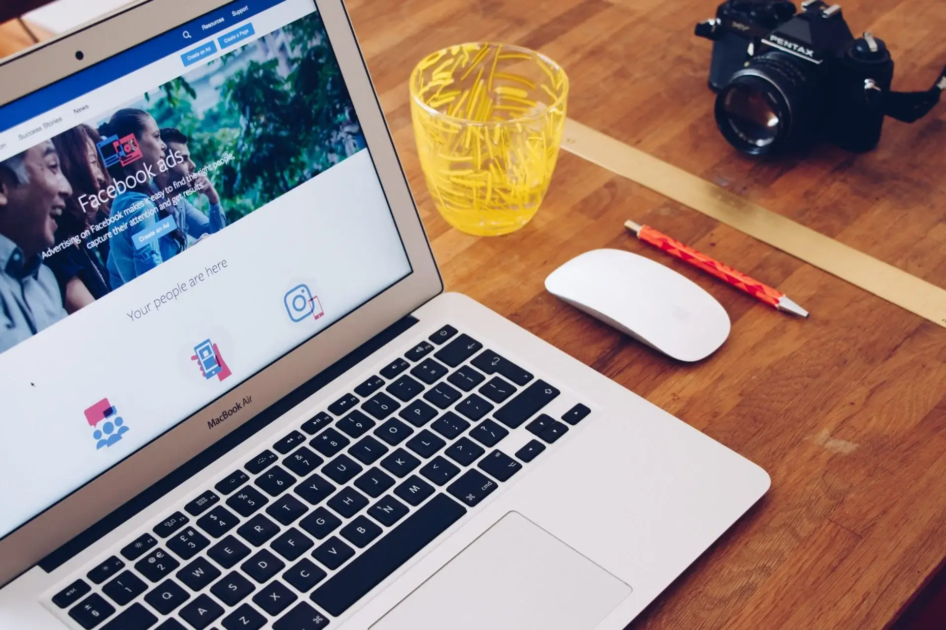 Paid Versus Organic Social Media