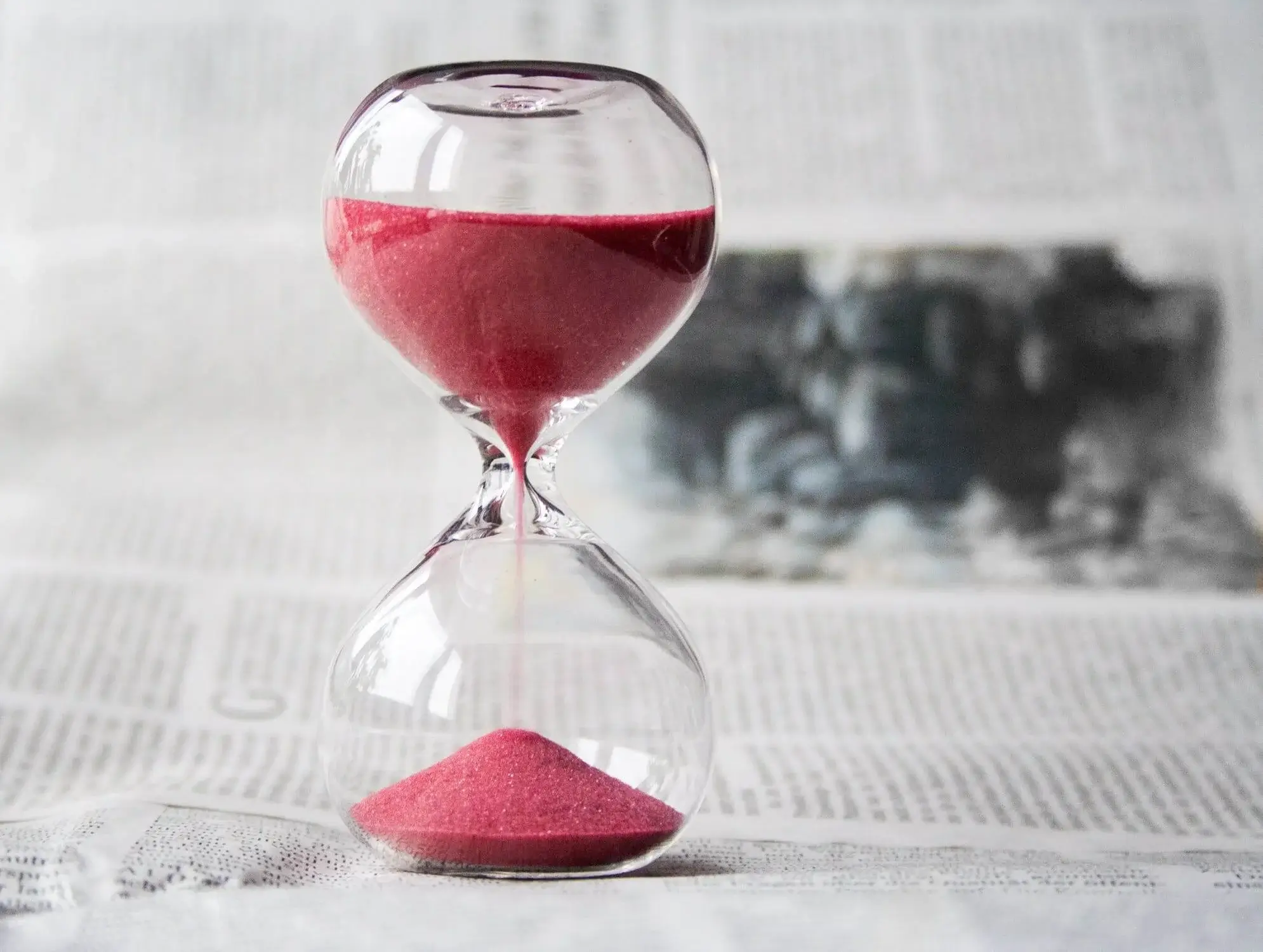 Red Sand Hour Glass